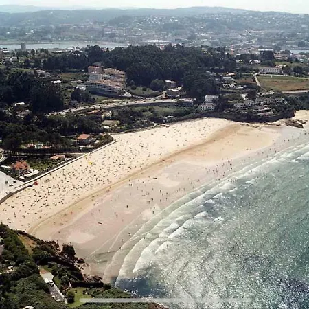 A Coruna Al Lado De La Playa Bastiagueiro Esterno foto